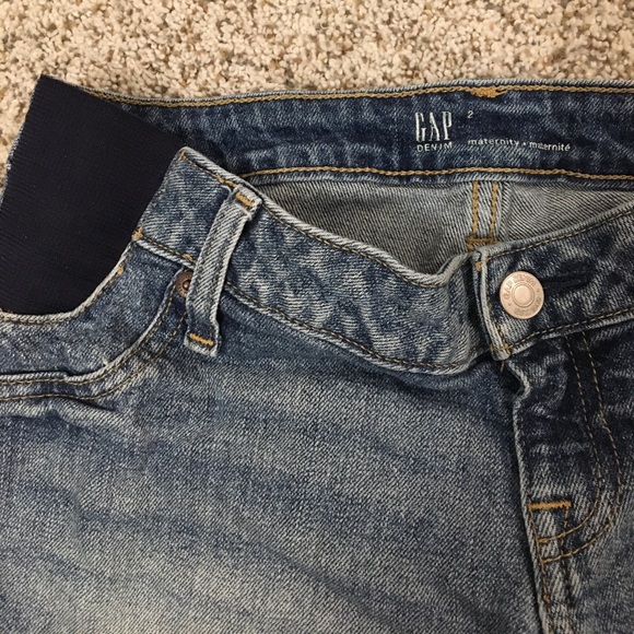 Gap Maternity Jean Shorts - Picture 3 of 3